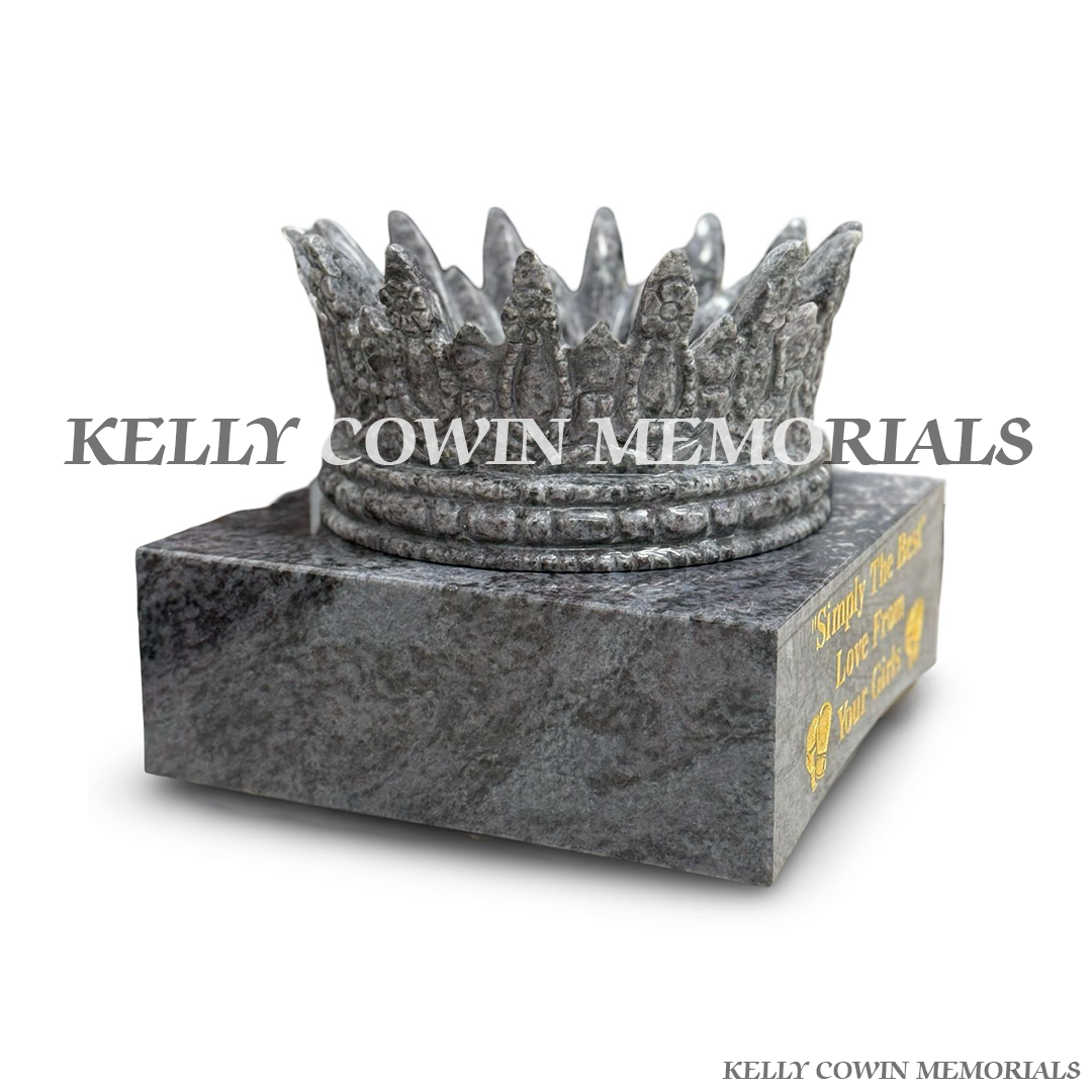Side view of custom-made Blue Lagoon granite crown and polished memorial block with personalised gold inscription.