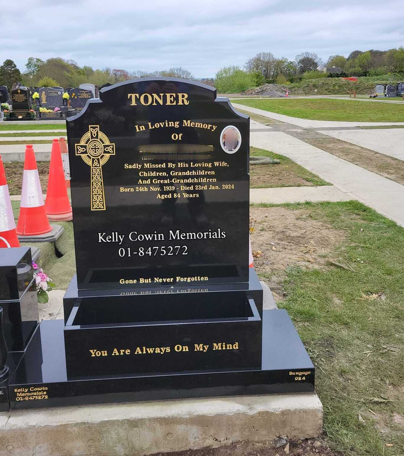 Headstone 413