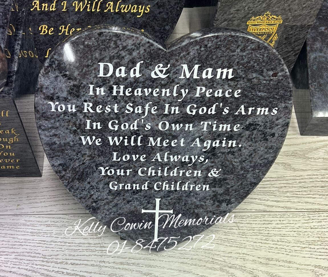 P070 - Granite Heart - Kelly Cowin Memorials