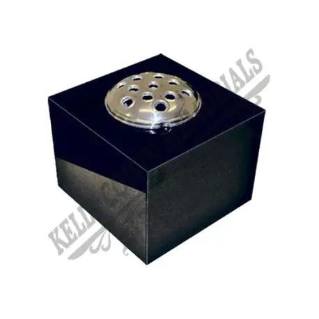 GO064 - Granite Vase - Kelly Cowin Memorials