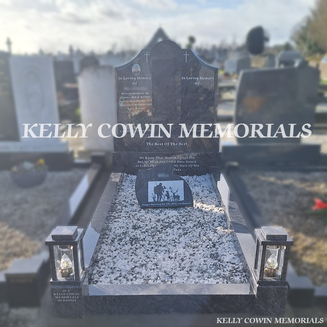 Side view of Blue Lagoon memorial with kerbing, corner posts and mixed chippings