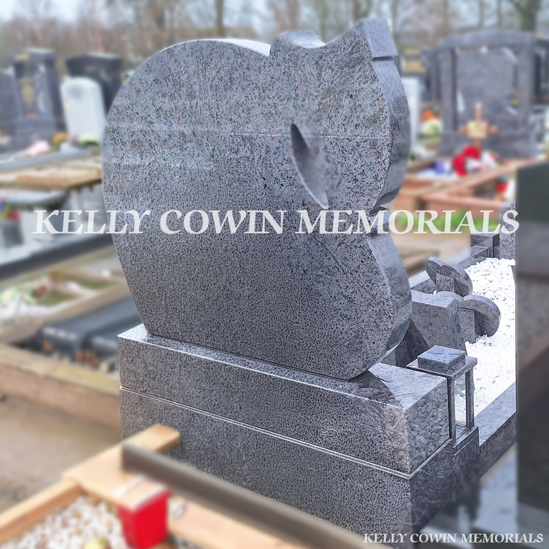 Side view of Blue Lagoon memorial with kerbing, corner posts and bench