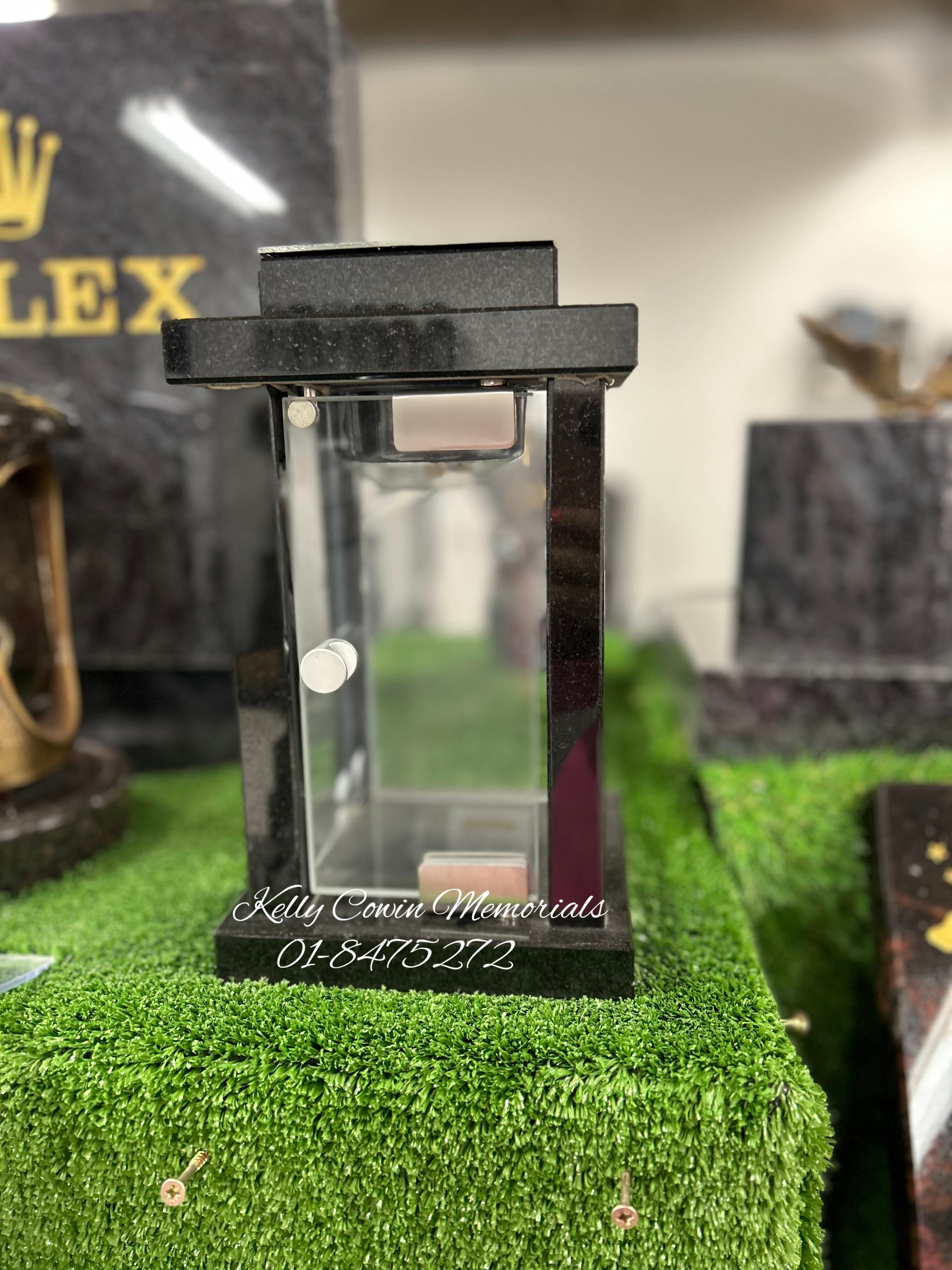 Headstone deals solar lights